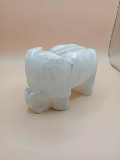 Éléphant sculpté en albâtre-déco vintage porte-bonheur