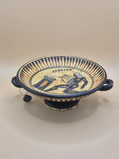 Assiette Apollon à la lyre signée “made hand by Nikos”