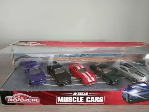 Majorette-set American Muscle Cars – 5 nieuwe verzegelde Die-Cast miniatuurauto’s