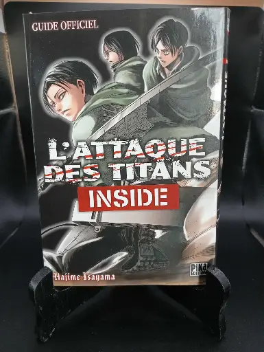 Attack on Titan Inside – Officiële Gids📘 Boek in het Frans