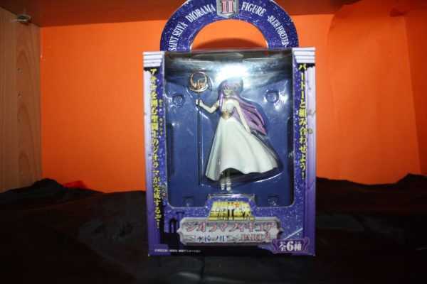 Saint Seiya - Part 2 Saori Kido figurine