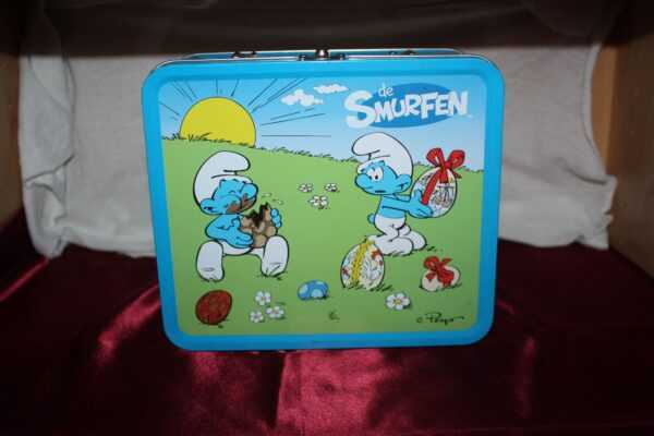 Schtroumpf - smurf boite en fer - valise a biscuits 2012