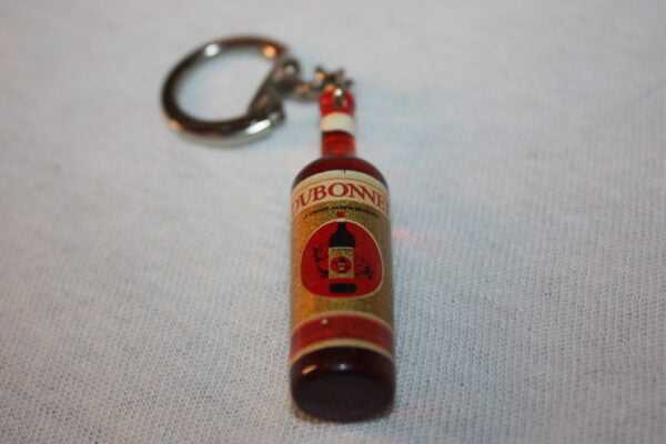 Vintage - porte clés années 50 60 70 - bouteille de Dubonnet