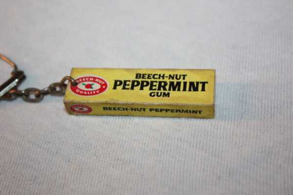 Vintage - porte clés années 50 60 70 - beech nut peppermint gum