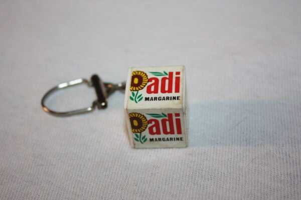 Vintage - porte clés années 50 60 70 - Adi margarine