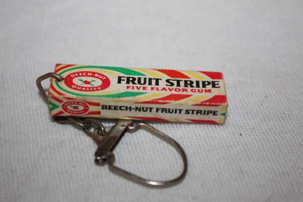 Vintage - porte clés années 50 60 70 - fruit stripe