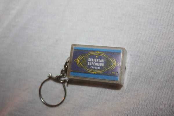 Vintage - porte clés années 50 60 70 - Scaferlati supérieur caporal tabac