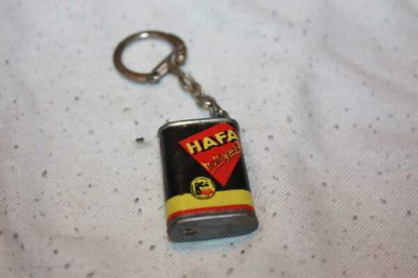 Vintage - porte clés années 50 60 70 - huile Hafa