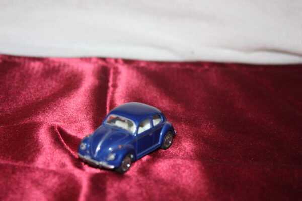 VW - Volkswagen coccinelle bleu ( métal ) 1/64