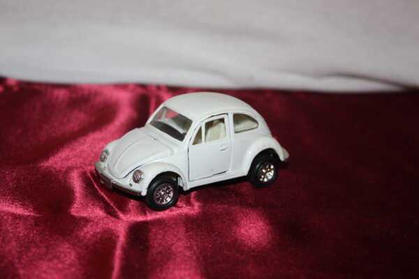 VW - volkswagen coccinelle blanche 1/36 ? – Image 3