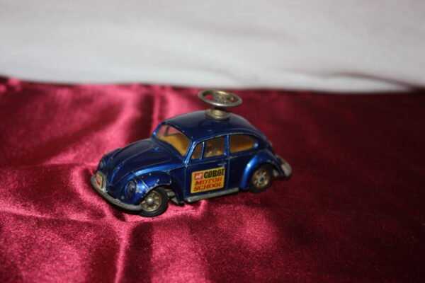 VW - Volkswagen coccinelle bleu 1300 saloon ( métal ) Corgi Toys