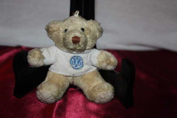 VW - petite peluche avec t-shirt Volkswagen