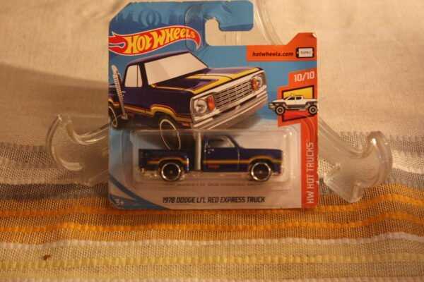 Hot Wheels : 1978 Dodge red express truck
