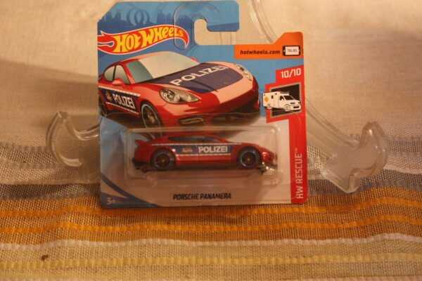 Hot Wheels : Porsche Panamera ( polizei )