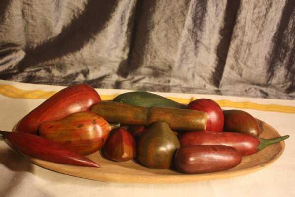 Plateau de fruits en bois du Bénin fait main par un artisan local - Pièce unique – Image 3