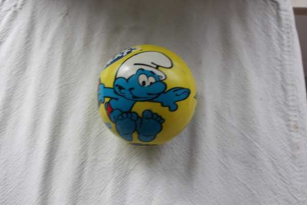 Schtroumpf - smurfen : petite balle de plage 2010