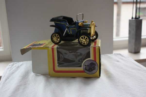 Dicken car - wind up toy années 60