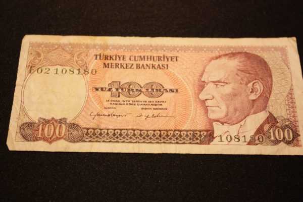 100 lirasi Turk 1983-84