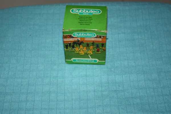 Subbuteo - boite 61214 ( pas complète )