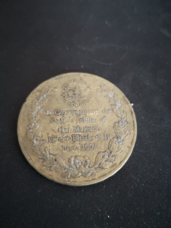 jetons : H M Queen Elizabeth II golden jubilée June 2002 – Image 2