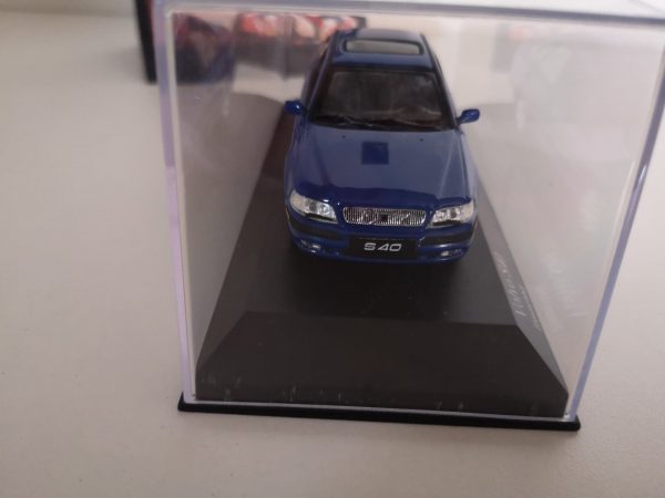 Volvo S40