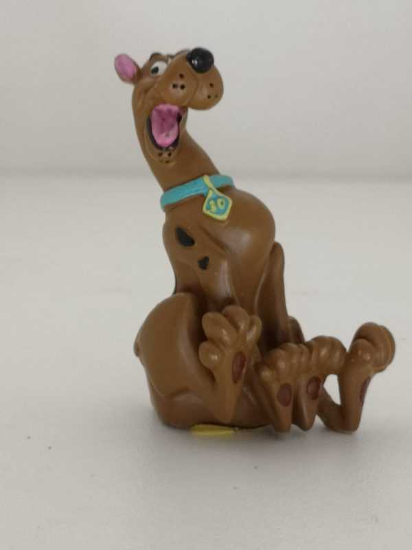 Scooby doo figurine ( 1 )