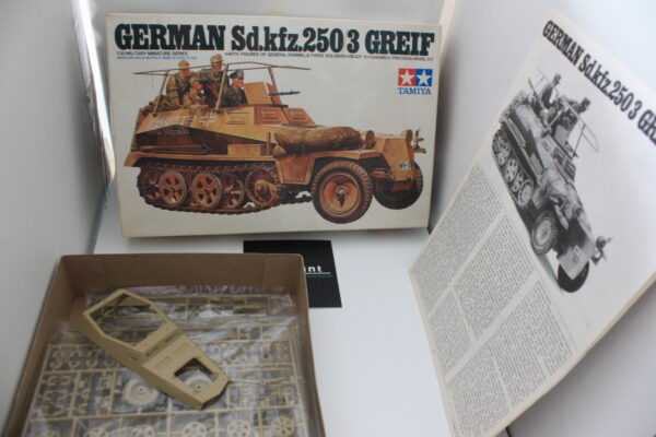 German sd.kfz.250/3 greif -Tamiya 1/35