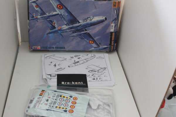 Model réduit - F-84E NATO thunder 1/72