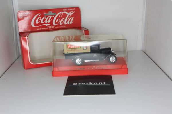 Solido : Citroën C4F fourgon - coca cola 1/43