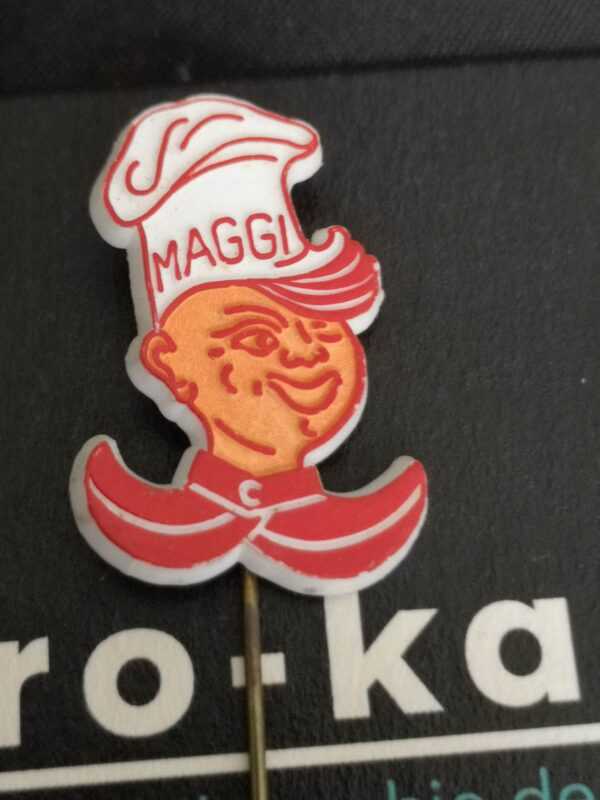 Maggi rouge et blanc