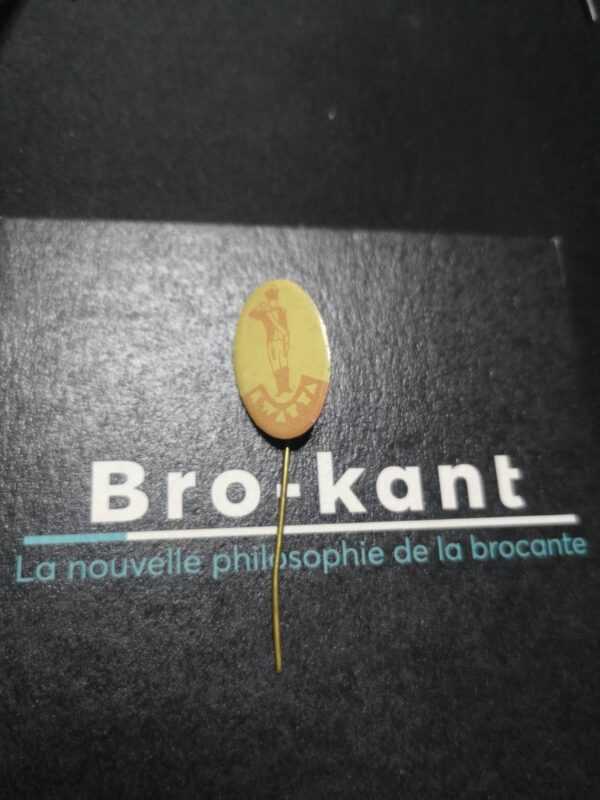 Kwatta orange fond jaune ovale