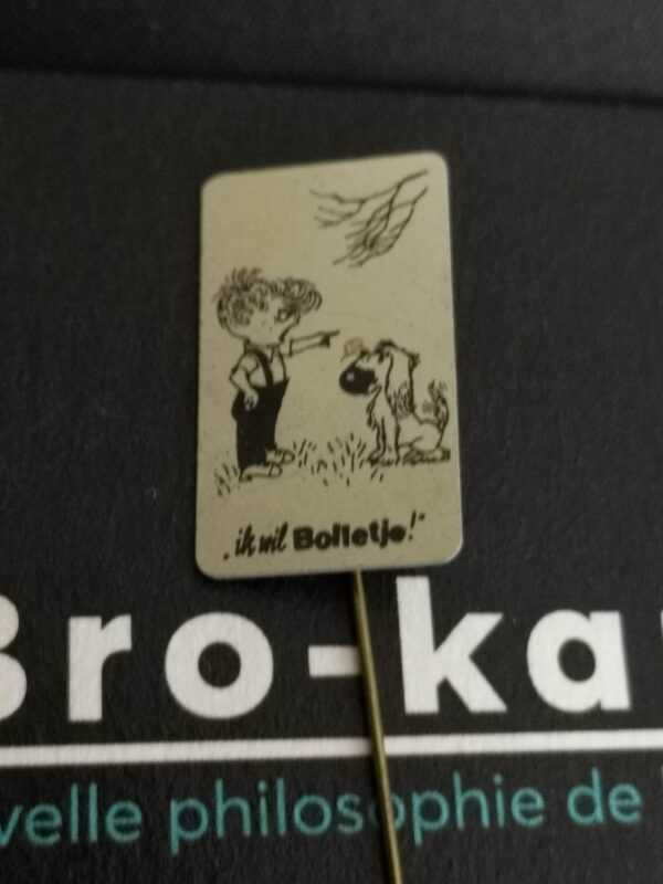 Ik wil Bolletje - enfant fâché sur le chien