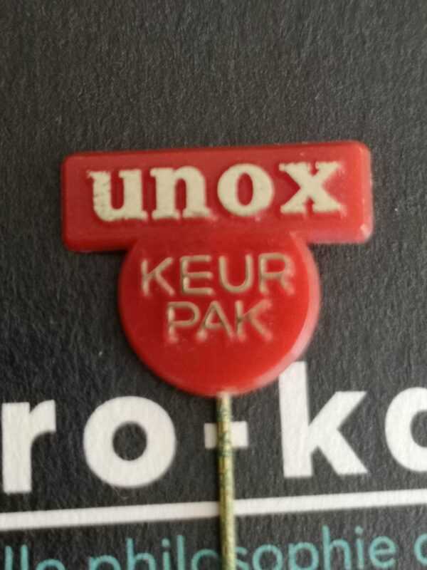 UNOX Keur Pak rouge
