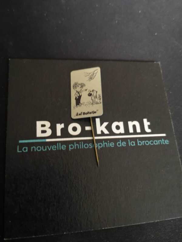 Ik wil Bolletje - enfant fâché sur le chien