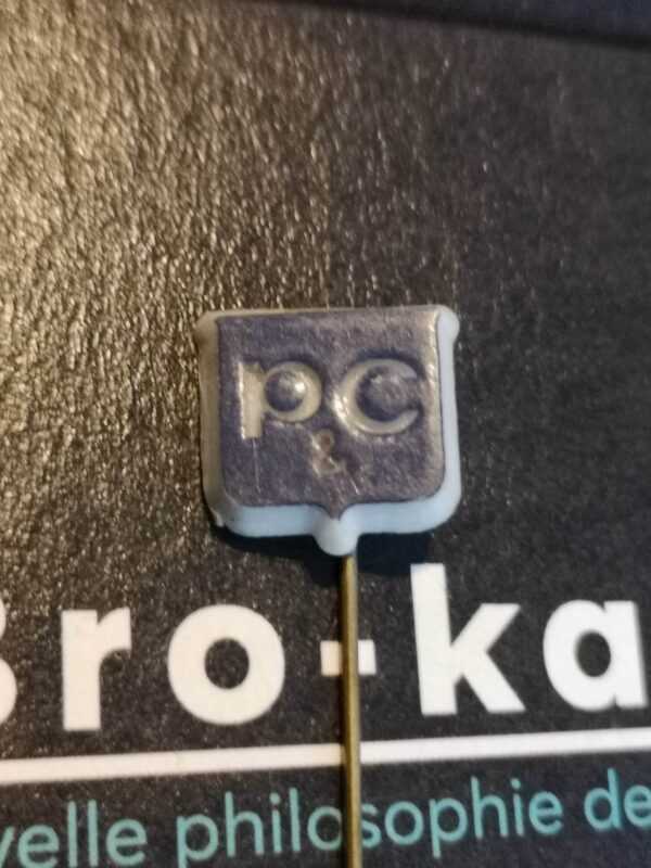 P&C bleu foncé