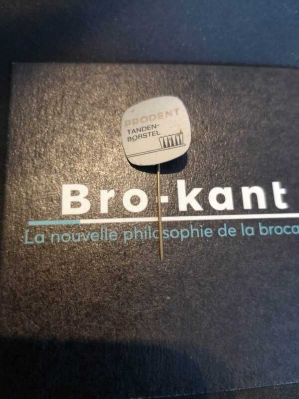 Prodent ( blanc et brosse à dents )
