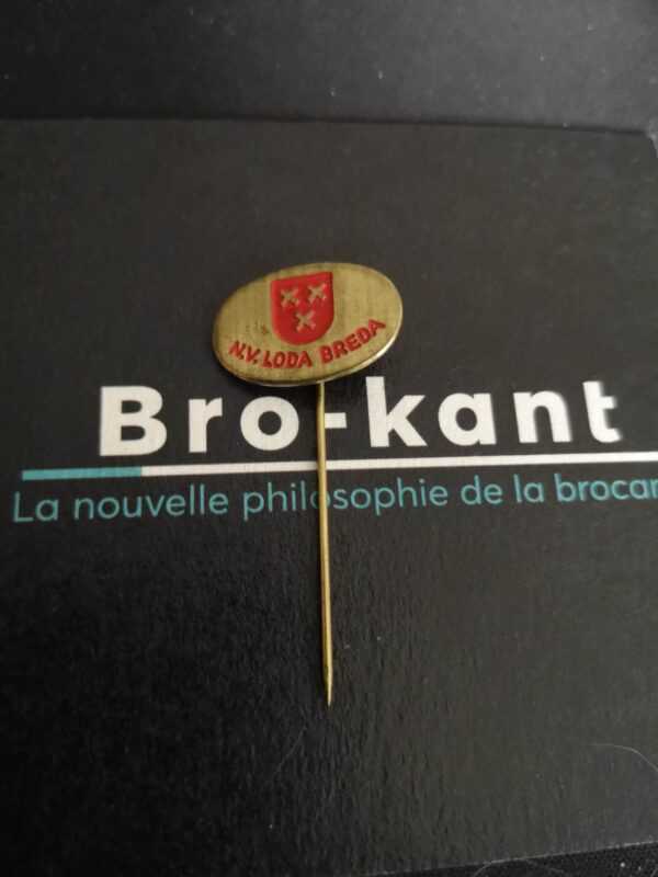 loda breda rouge fond doré