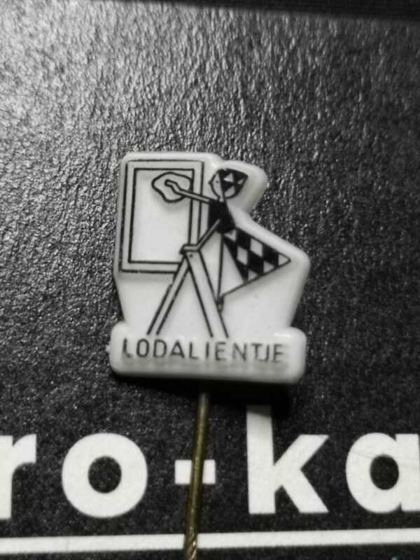 lodalientje ( lodaline ) vitre ( noir )