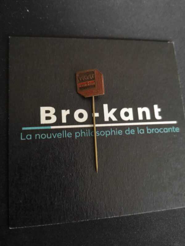 Volvet brun