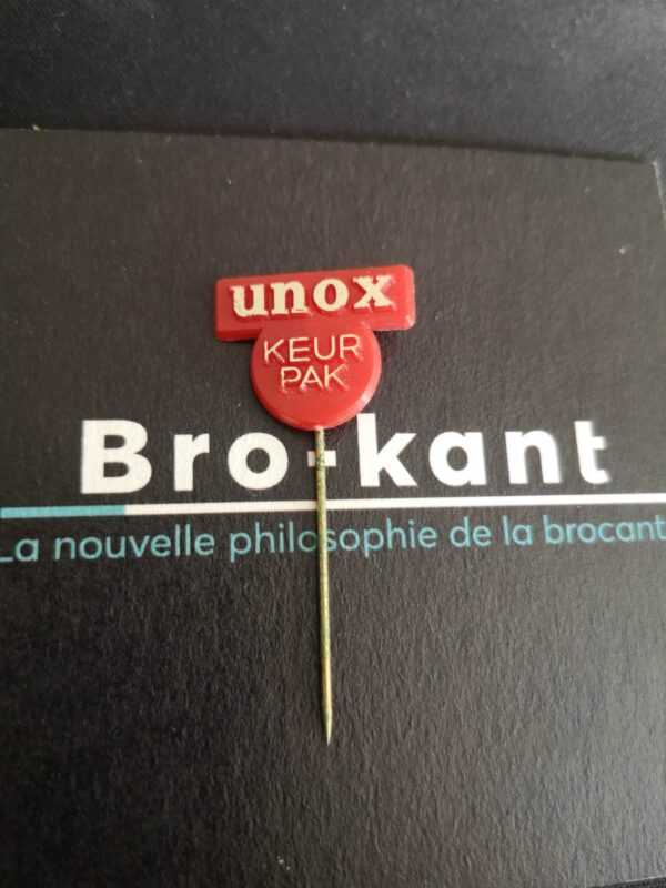 UNOX Keur Pak rouge