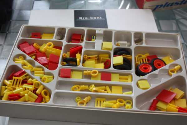 Plasticant III (3) Jeu de construction vintage