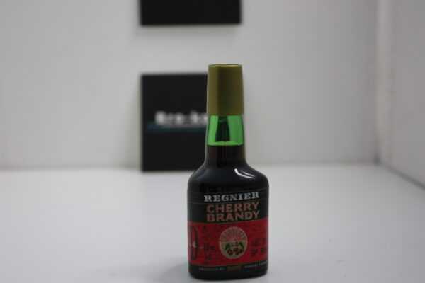 Mignonnette - mini bar - Regnier cherry brandy