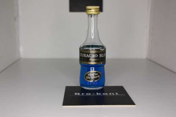 Mignonnette - mini bar - Marie Brizard liqueur curacao bleu