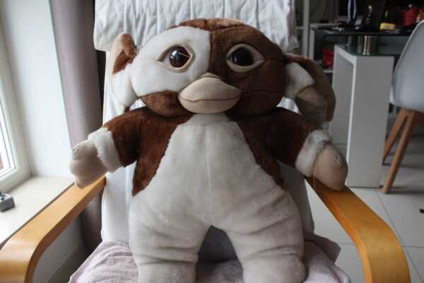 Gremlins - Gizmo peluche grand model ( environ 70 cm )
