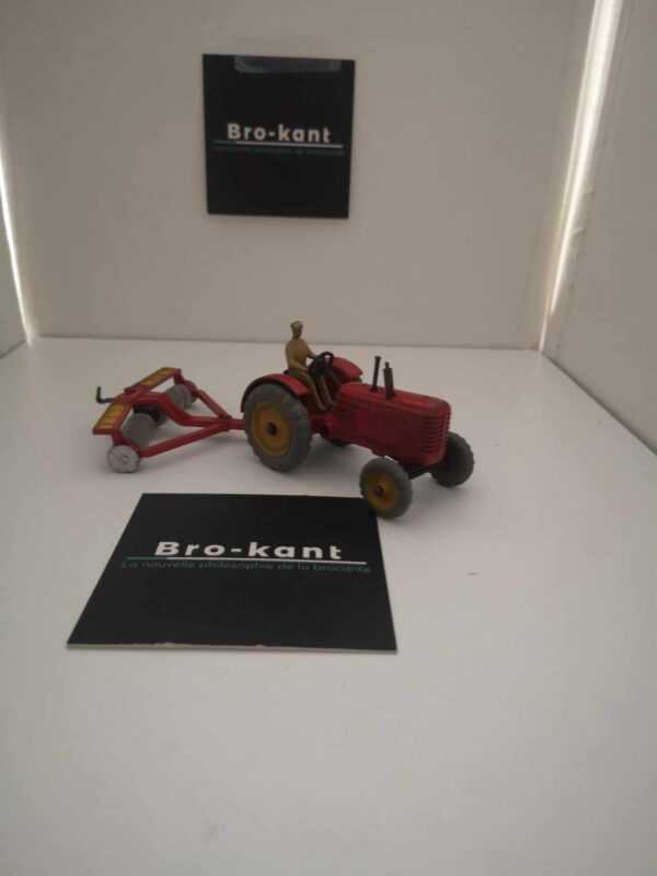 Dinky Toys : TRACTEUR MASSEY HARRIS + DISK ARROW REF 27A/27H