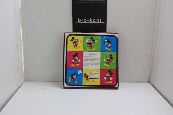 BLANCHE NEIGE ET LES SEPT NAINS Siffler en travaillant film super 8