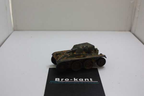 Dinky Toys : Char FL-10 EBR PANHARD 827