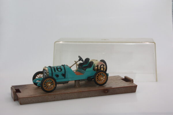 Locomobile